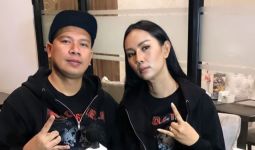 Vicky Prasetyo Bantah Ucapan Kalina Ocktaranny yang Mengaku Sudah Cerai, kok Gak Kompak? - JPNN.com