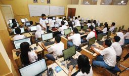 Punya Komputer Lengkap, Ribuan Sekolah? Ogah UNBK - JPNN.com