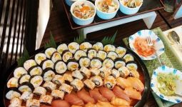 Manfaat dan Etika Menyantap Sushi & Sashimi - JPNN.com