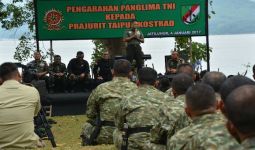 Pati TNI Terima Brevet Kehormatan Pengintai Tempur - JPNN.com