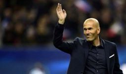 Zidane Ogah Tendang Bomber Ganteng Madrid - JPNN.com