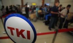 Sesalkan TKI Hamil 9 Bulan Diizinkan Naik Pesawat - JPNN.com