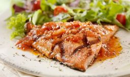 5 Manfaat Ikan Salmon yang Bikin Kaget - JPNN.com