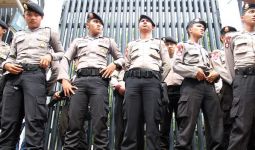 Antisipasi Bentrok, Ribuan Polisi Kawal Sidang Ahok - JPNN.com