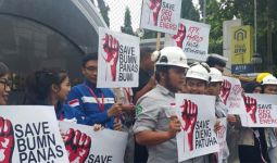 Protes, Pegawai Geo Dipa Gelar Aksi di PN Jaksel - JPNN.com