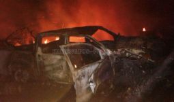 Kadisdik Ngantuk, 3 Warung dan 2 Mobil Ludes Terbakar - JPNN.com