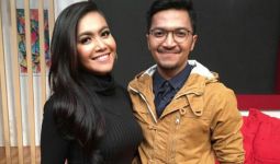 Putus dari Denada, Ihsan Tarore: Aku Beberapa Kali Berusaha WhatsApp - JPNN.com