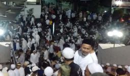 Qunut Nazilah Dilantunkan Imam Salat Subuh TAPI 7 - JPNN.com