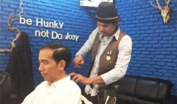 Sebelum Potong Rambut, Jokowi Minta Lagu Slank - JPNN.com