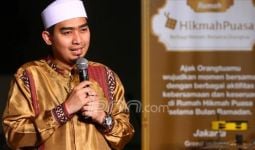 Ustaz Solmed Pilih Tiga Hari di Mobil ketimbang Naik Pesawat - JPNN.com