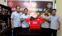 Syamsul Bahri Resmi Gabung Semen Padang FC - JPNN.com