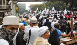 Survei LSI Denny JA: 47,6 Persen Anggota FPI Pilih Jokowi – Ma’ruf - JPNN.com
