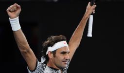 Ekspres! Federer Tumbangkan Pembunuh Raksasa di AO 2017 - JPNN.com