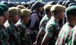 Kontak Senjata KKB vs TNI-Polri di Intan Jaya, Dua Orang Meninggal - JPNN.com
