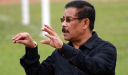 Haji Umuh: BOPI Harusnya Protes ke PSSI, Bukan ke Persib - JPNN.com