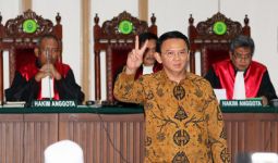 Politikus Golkar: Ahok Tak Pantas Berada di Indonesia - JPNN.com
