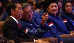 Bandingkan Elektabilitas Jokowi dan SBY Jelang Pilpres - JPNN.com