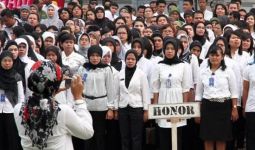 Soal Penghapusan Honorer, PGRI Kota Bandung Menyampaikan Permintaan Ini kepada Pemerintah - JPNN.com