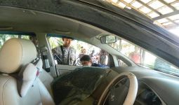 Kaca Mobil Pecah, Duit Ratusan Juta Rupiah Raib - JPNN.com