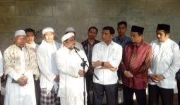 Habib Rizieq Beber Alasan Pemindahan Lokasi Aksi 112 - JPNN.com