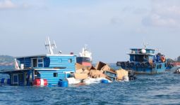 Kru Kapal TB Sri Maju yang Tenggelam Berhasil Dievakuasi - JPNN.com