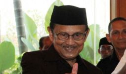 Terkesan Banget, Begini Pujian Pak Habibie untuk Film Kartini - JPNN.com