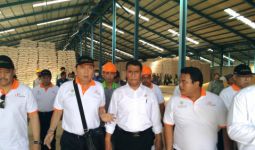 Menteri Amran: Kini Petani Jagung Tak Perlu Khawatir - JPNN.com