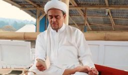 Habib Rizieq Santai di Puncak, Ikut Aksi 212 gak Bib? - JPNN.com