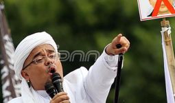 Reaksi Keras Habib Rizieq Shihab setelah Fotonya Dibakar - JPNN.com