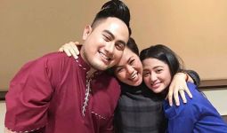 D'Academy 4 Kena Sanksi, Begini Reaksi Dewi Perssik - JPNN.com