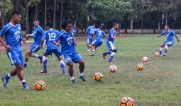 Yakin Mental Dua Kiper Persib Sudah Teruji - JPNN.com