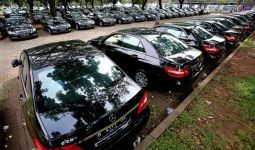Raja Datang, Rental Mobil Mewah Panen, Tarif Mercy... - JPNN.com
