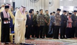 Raja Salman Ungkapkan Rasa Bahagia di Secarik Kertas - JPNN.com