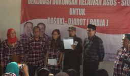 Djarot: Relawan Agus-Sylvi Dukung Kami - JPNN.com