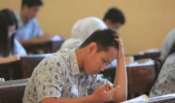 Guru Pembuat Soal Ujian Khilafah Harus Dilindungi - JPNN.com