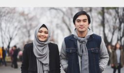 Lepas Jilbab, Rina Nose Janji Tetap Berpakaian Santun - JPNN.com
