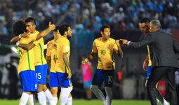 Brasil Memang Kejam! Uruguay Dipukul 4-1 - JPNN.com