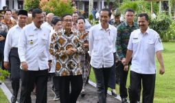 Bang Akbar Sebut Airlangga Cocok Banget Jadi Cawapres Jokowi - JPNN.com