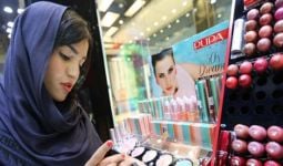 Gencarkan Pameran untuk Dongkrak Penjualan Kosmetik - JPNN.com