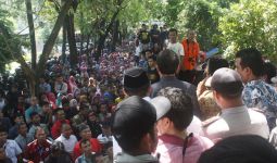 Ribuan Warga dari 6 Kelurahan Demo PN Padang - JPNN.com