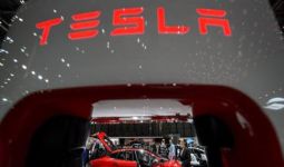 Tesla Geser Ford, Mobil Listrik Jadi Raksasa Baru - JPNN.com
