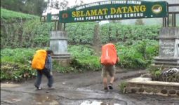Horeee! Pendakian Semeru Kembali Dibuka - JPNN.com