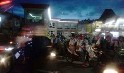 Konvoi Ugal-Ugalan, Anak SMK Bikin Macet Jalan Cirendeu - JPNN.com