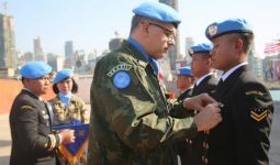 Satgas Maritim TNI Terima Medali Penghargaan PBB - JPNN.com