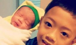 Selamat, Anak Kedua Asri Welas Telah Lahir - JPNN.com