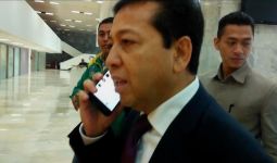 Ayo Tebak, Papa Novanto Menelepon Sungguhan atau Tidak? - JPNN.com