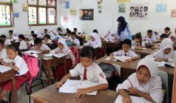 5 Sekolah Dasar di Kota Bekasi Digabungkan - JPNN.com