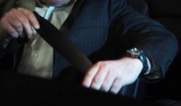 Kocak! Disuruh Pakai Seat Belt, Pasangnya Malah Sampai Leher - JPNN.com