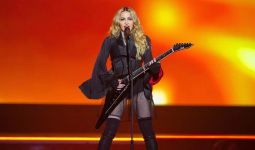 Pedes Banget! Ini Kata Madonna Soal Biopik Blond Ambition - JPNN.com