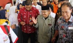 BJ Habibie: Batam Ujung Tombak Pembangunan Indonesia - JPNN.com